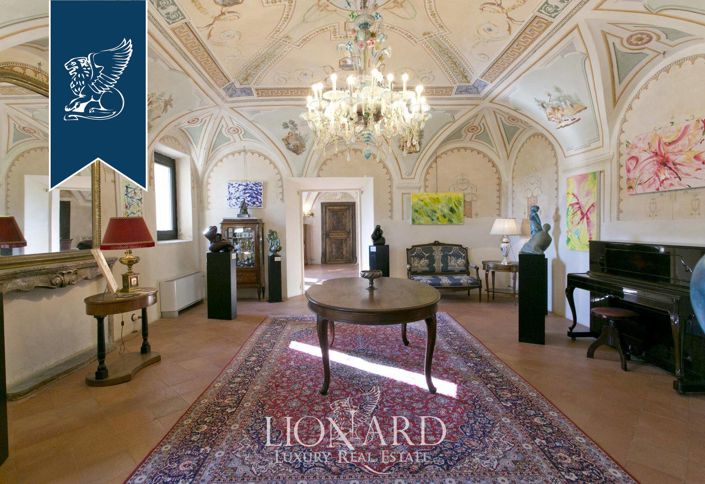 Image No.24-30 Bed Villa for sale