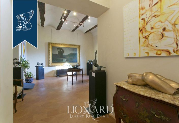 Image No.27-30 Bed Villa for sale