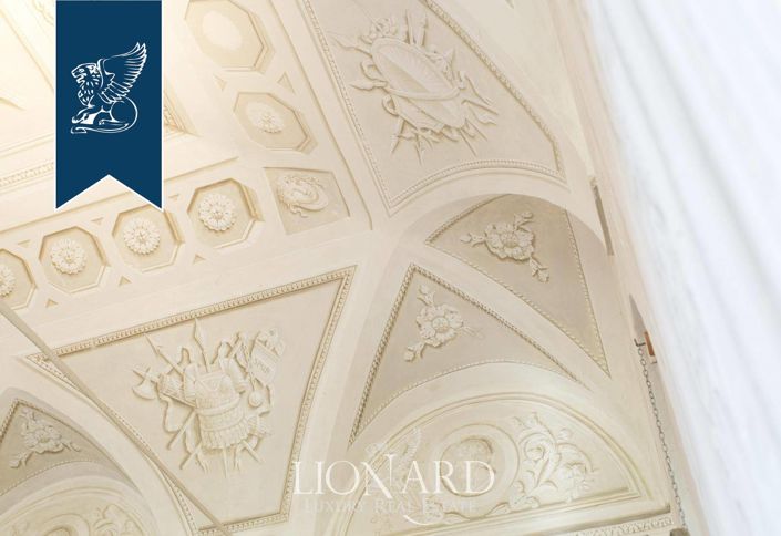 Image No.44-30 Bed Villa for sale