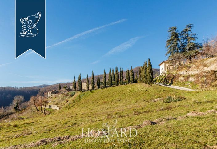 Image No.8-5 Bed Country House for sale