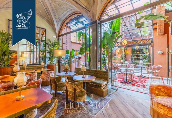 Image No.1-14 Bed Hotel for sale