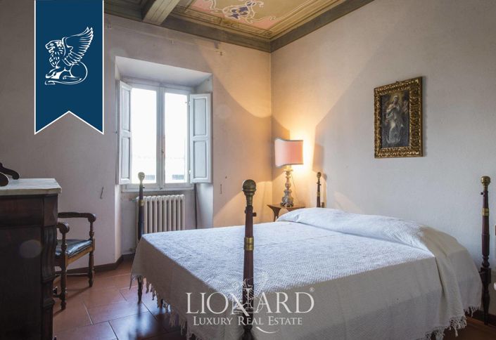 Image No.17-9 Bed Villa for sale