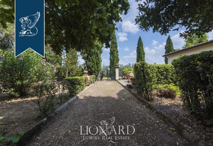 Image No.7-9 Bed Villa for sale