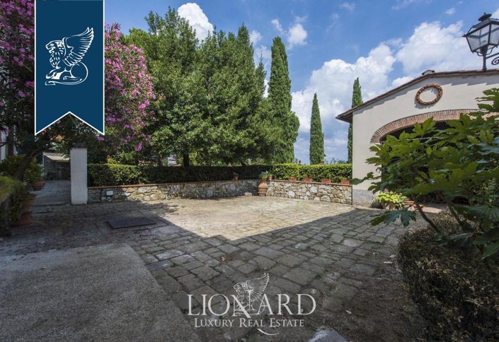 Image No.8-9 Bed Villa for sale