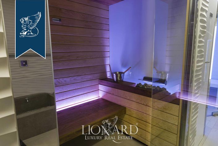 Image No.16-11 Bed Villa for sale