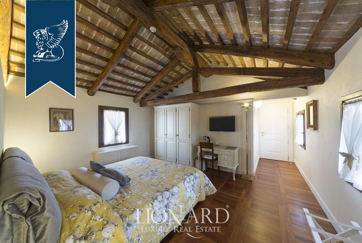 Image No.24-11 Bed Villa for sale