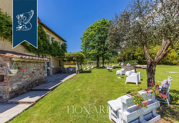 Image No.23-Maison de campagne de 5 chambres à vendre à Lucca