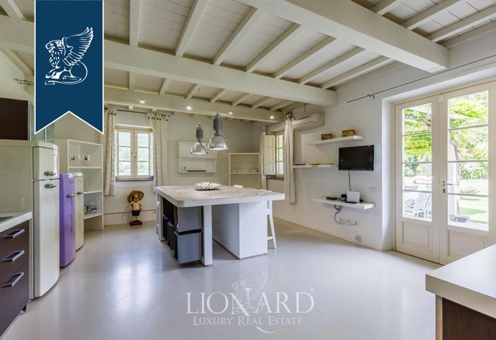 Image No.44-Maison de campagne de 5 chambres à vendre à Lucca