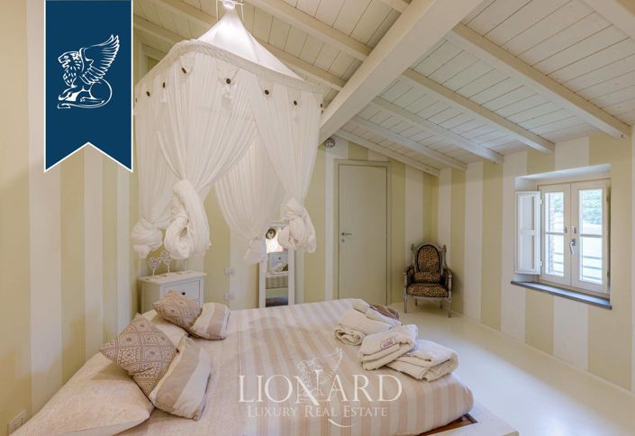 Image No.50-Maison de campagne de 5 chambres à vendre à Lucca