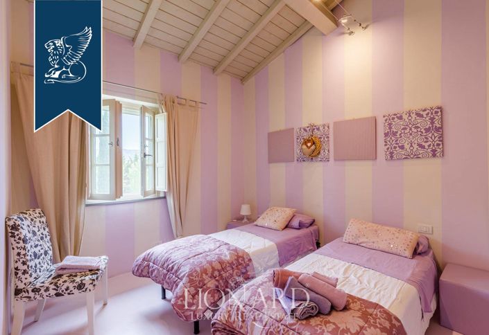 Image No.57-Maison de campagne de 5 chambres à vendre à Lucca