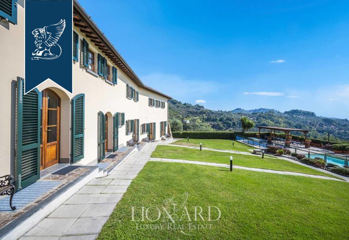 Image No.10-11 Bed Villa for sale