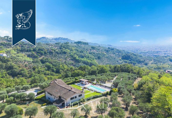 Image No.4-11 Bed Villa for sale