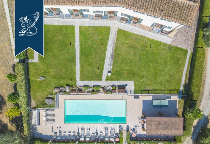 Image No.7-11 Bed Villa for sale