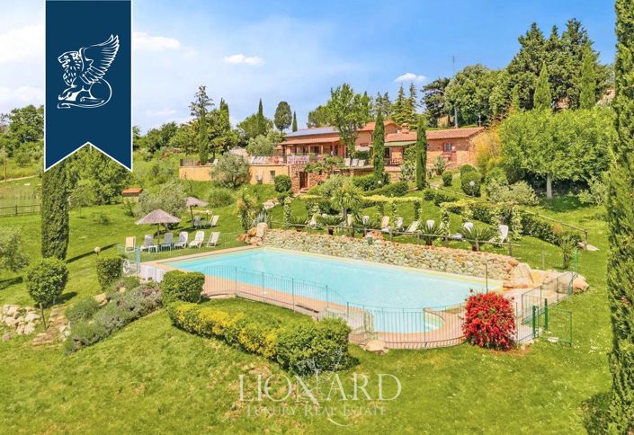 Image No.3-8 Bed Villa for sale