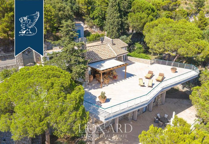 Image No.12-7 Bed Villa for sale