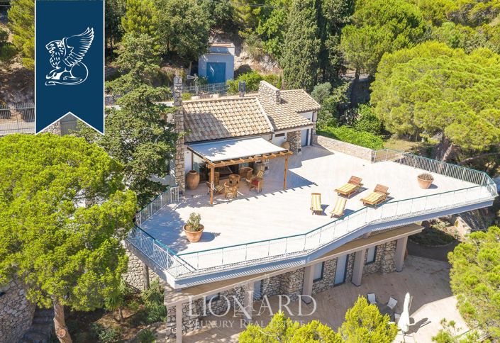 Image No.14-7 Bed Villa for sale