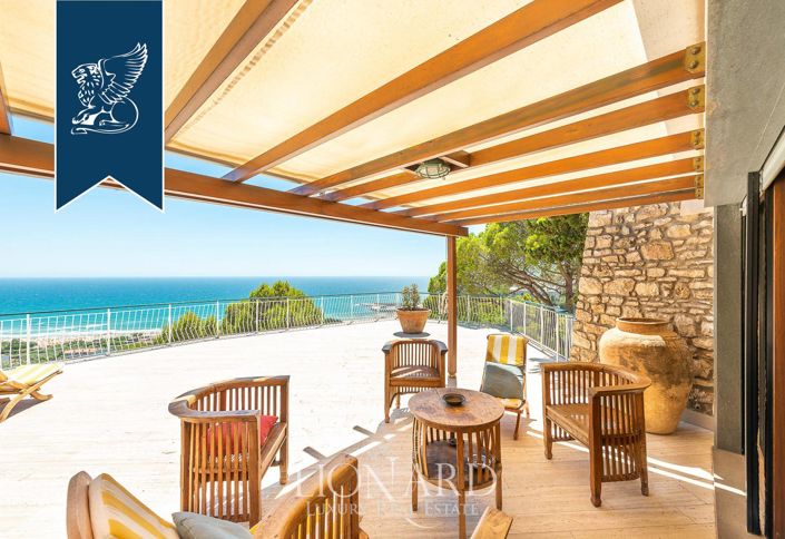 Image No.31-7 Bed Villa for sale