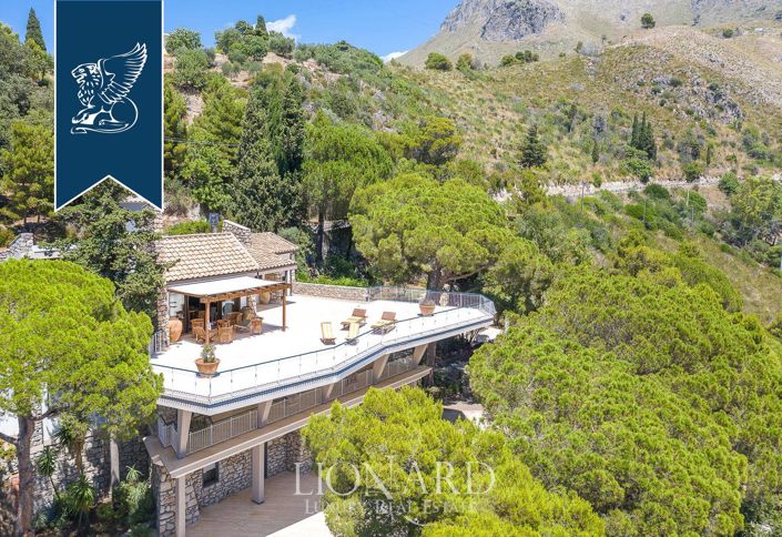 Image No.5-7 Bed Villa for sale