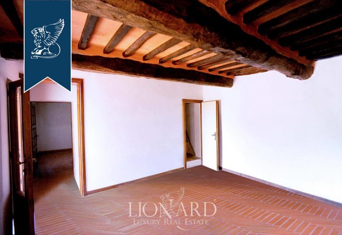 Image No.9-4 Bed Farmhouse for sale