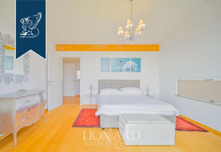 Image No.26-7 Bed Villa for sale