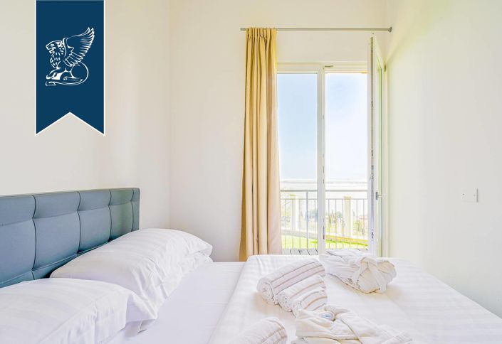 Image No.27-7 Bed Villa for sale