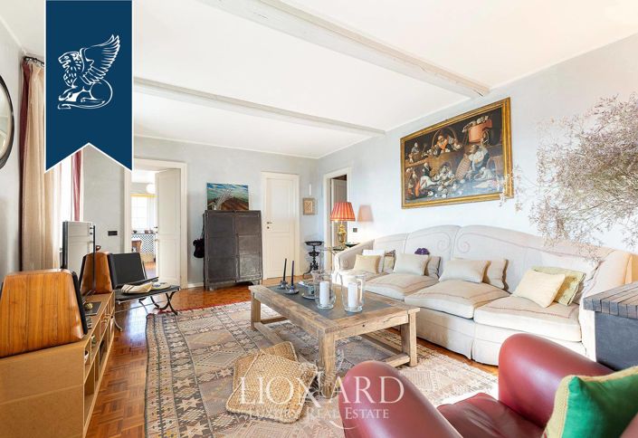 Image No.12-8 Bed Villa for sale