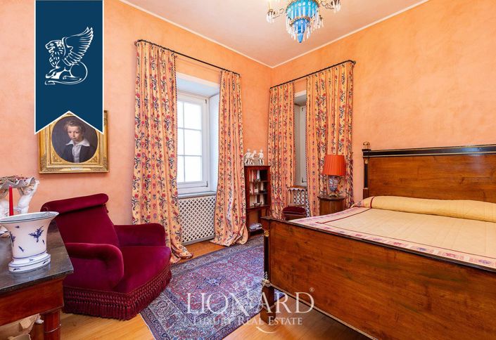 Image No.24-8 Bed Villa for sale