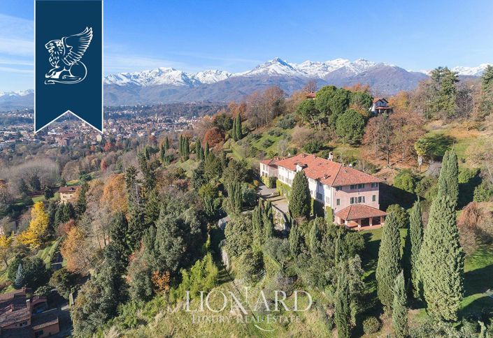 Image No.37-8 Bed Villa for sale