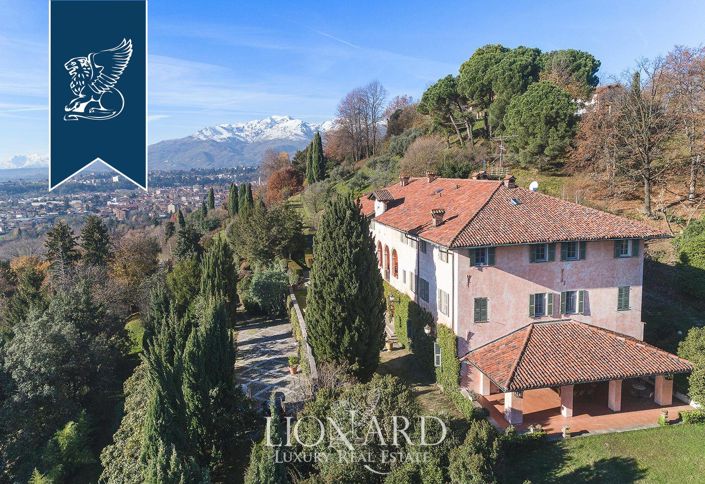 Image No.41-8 Bed Villa for sale