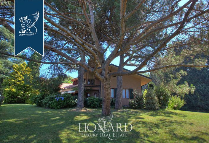 Image No.12-5 Bed Villa for sale