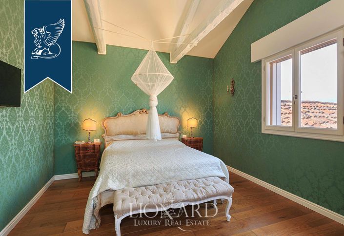 Image No.20-4 Bed Apartment for sale