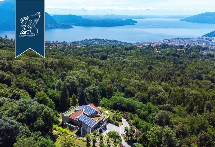 Image No.2-Villa de 7 chambres à vendre à Verbano-Cusio-Ossola