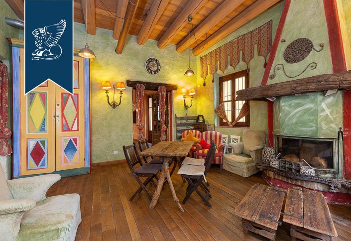 Image No.19-10 Bed Hotel for sale