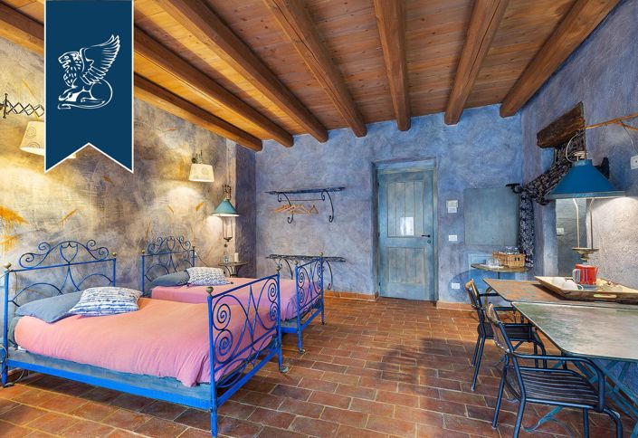 Image No.31-10 Bed Hotel for sale