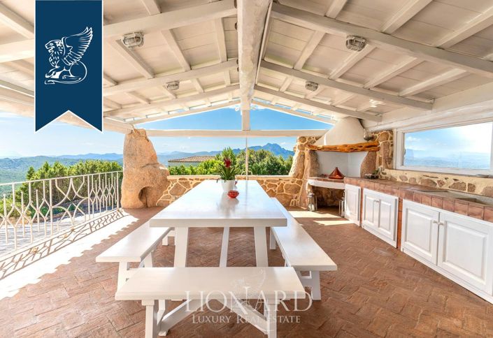 Image No.18-8 Bed Villa for sale