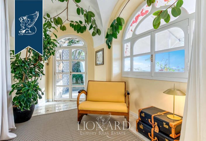 Image No.9-Villa de 8 chambres à vendre à Positano