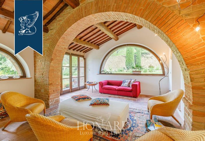 Image No.10-Un hôtel de 8 chambres à vendre à Montepulciano