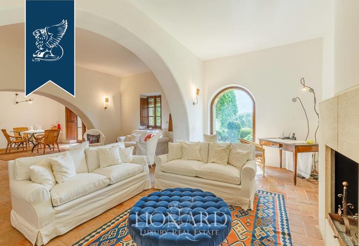 Image No.8-Un hôtel de 8 chambres à vendre à Montepulciano