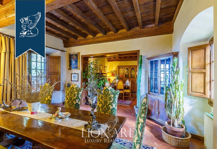 Image No.14-10 Bed Villa for sale