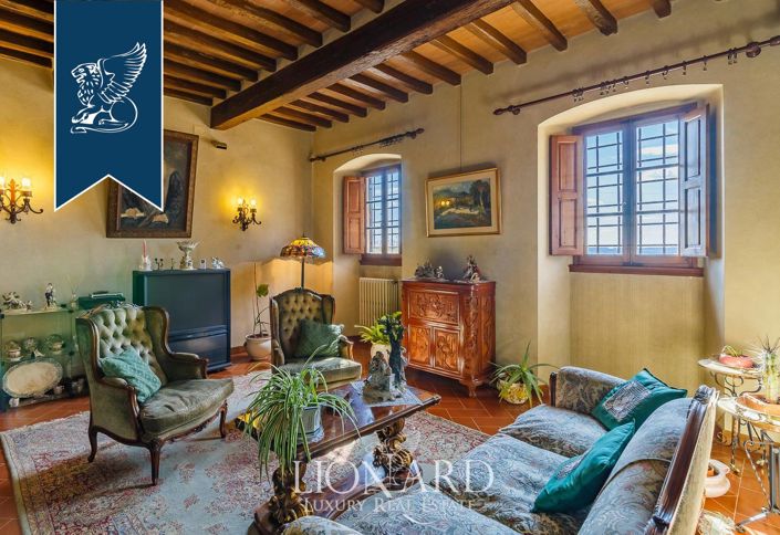 Image No.15-10 Bed Villa for sale