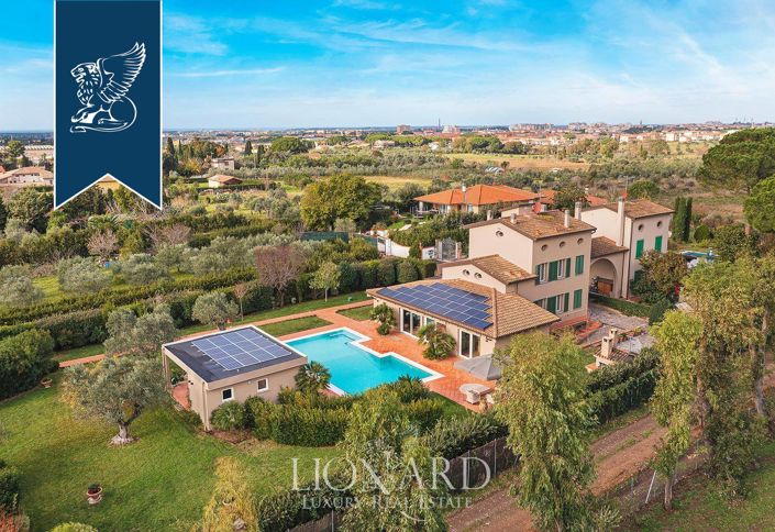 Image No.2-Villa de 8 chambres à vendre à Cecina