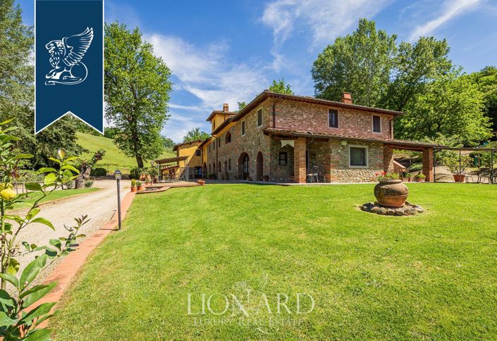 Image No.18-Ferme de 22 chambres à vendre à Reggello