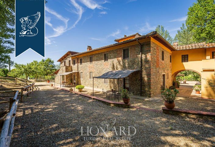 Image No.24-Ferme de 22 chambres à vendre à Reggello