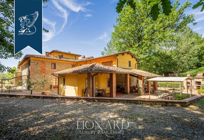 Image No.25-Ferme de 22 chambres à vendre à Reggello