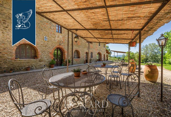 Image No.30-Ferme de 22 chambres à vendre à Reggello