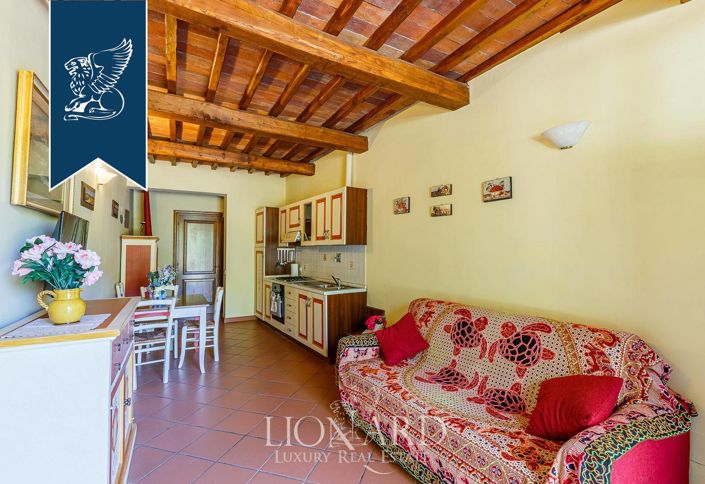 Image No.46-Ferme de 22 chambres à vendre à Reggello