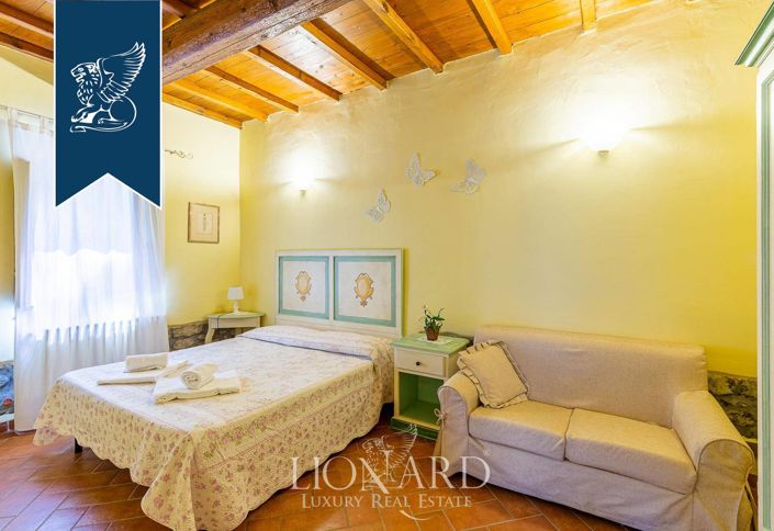 Image No.54-Ferme de 22 chambres à vendre à Reggello