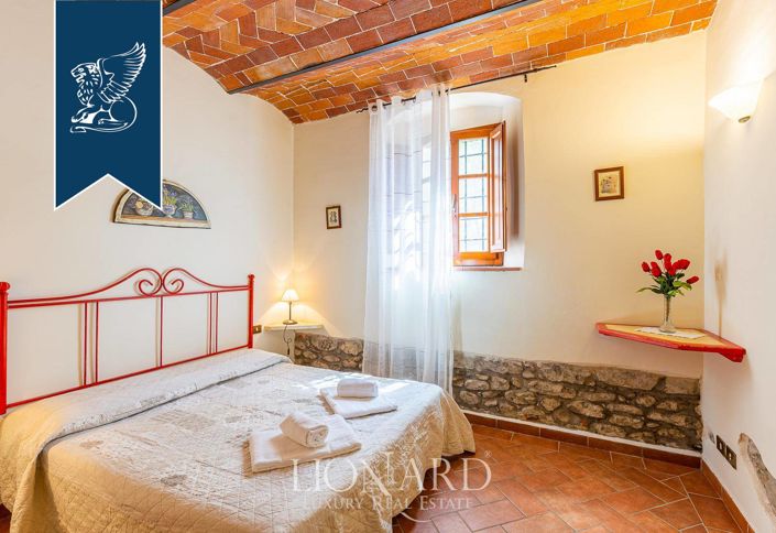 Image No.64-Ferme de 22 chambres à vendre à Reggello