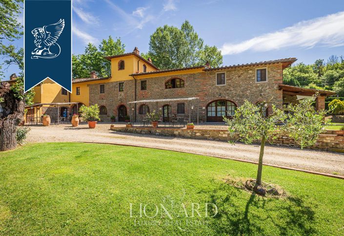 Image No.9-Ferme de 22 chambres à vendre à Reggello