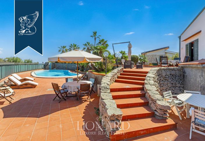 Image No.7-6 Bed Villa for sale